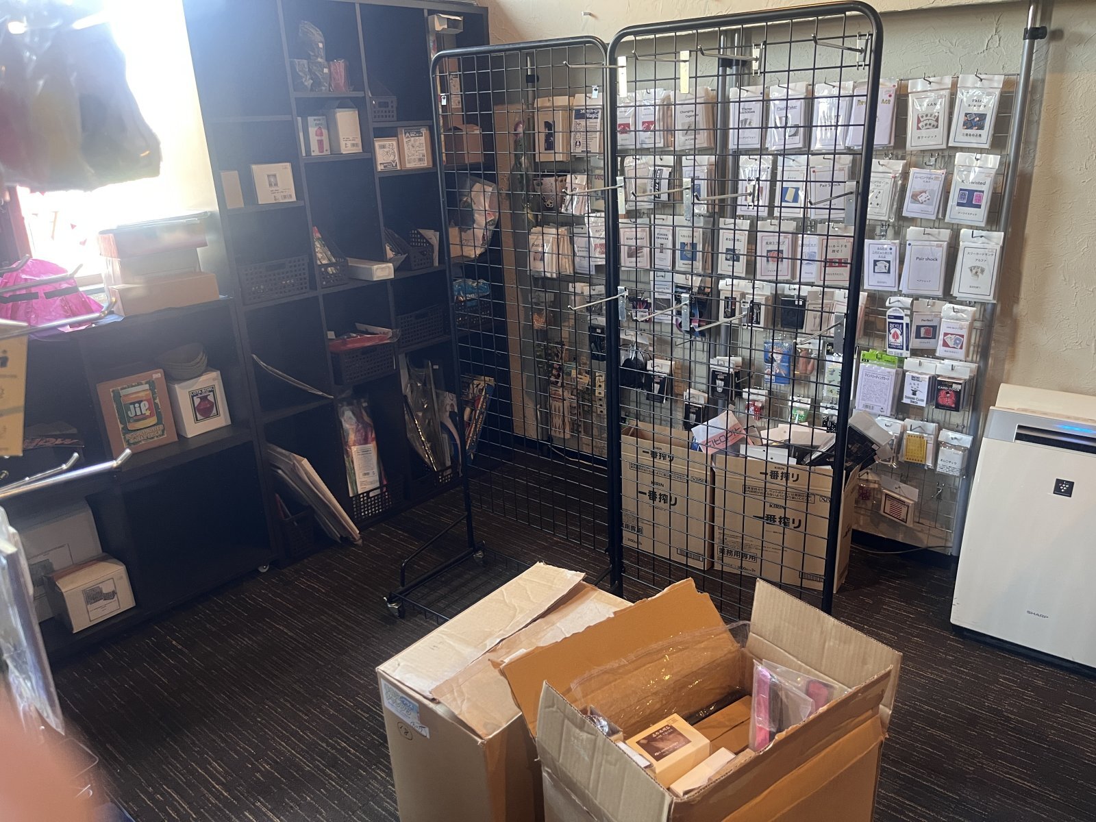 商品の飾り付け