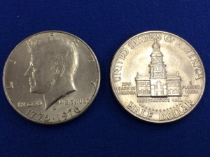 画像1: Reguler Half Dollar 1776・1976　ハーフダラー　記念硬貨 (1)